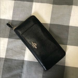 Coach accordion zip wallet